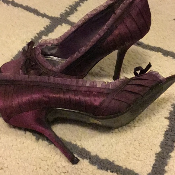 Peep toe heels - Picture 2 of 2